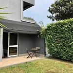 By Vimahotels