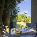 By Vimahotels