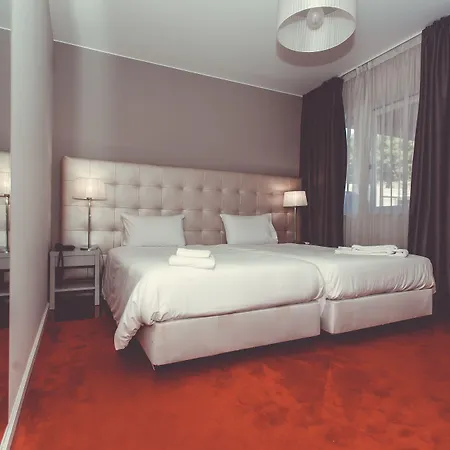 Szálloda By Vimahotels