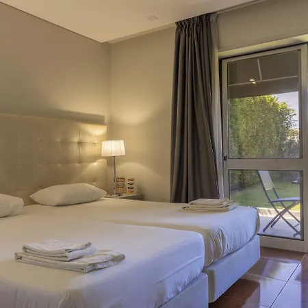 Szálloda By Vimahotels