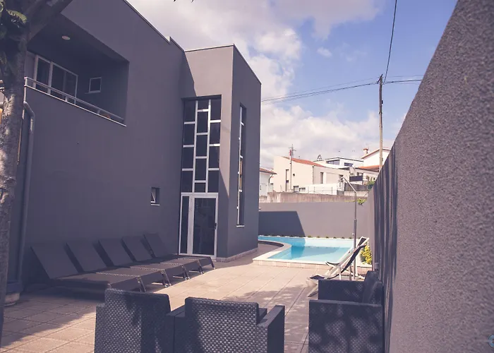 By Vimahotels Szálloda Guimarães