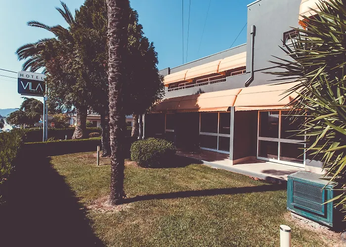 Szálloda By Vimahotels 2*