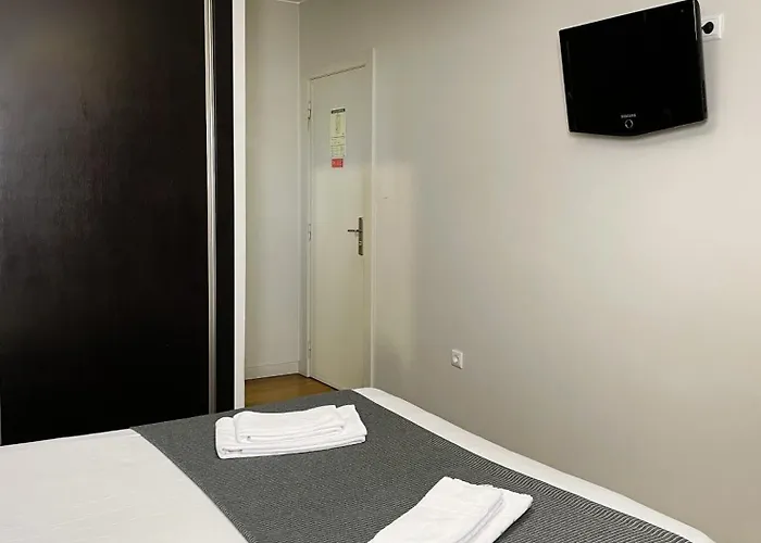 By Vimahotels Szálloda Guimarães